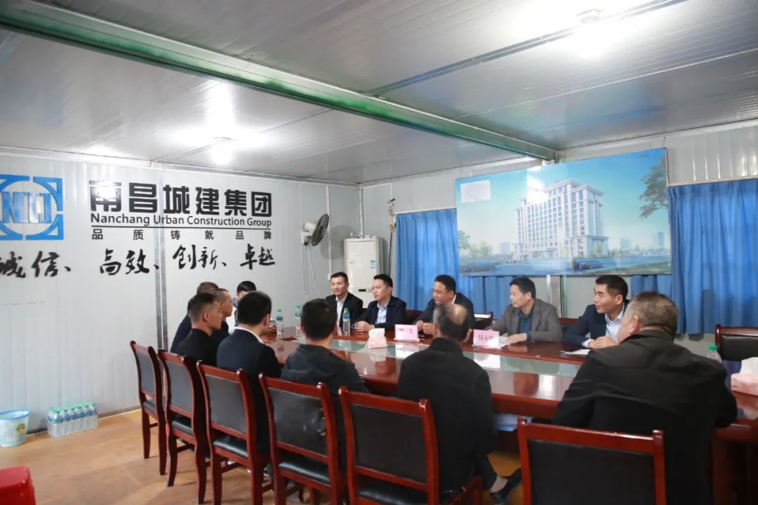 资阳城投集团人武部发展传承武士心灵，做集团建设发展的“排头兵”座谈会
